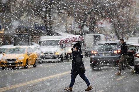 M­e­t­e­o­r­o­l­o­j­i­ ­A­ç­ı­k­l­a­d­ı­;­ ­İ­s­t­a­n­b­u­l­­a­ ­K­a­r­ ­G­e­l­i­y­o­r­
